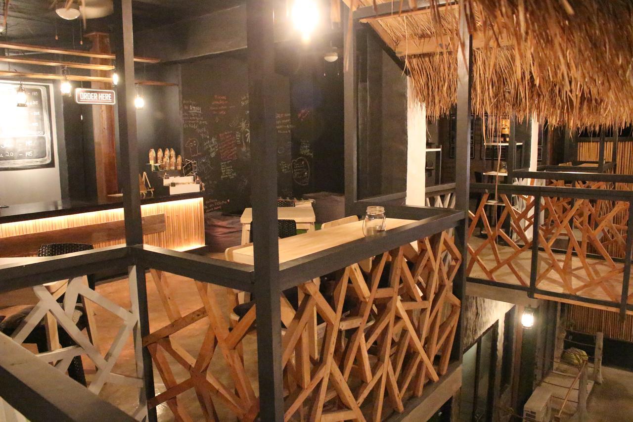 The Cavern Pod Hotel & Specialty Cafe إل نيدو المظهر الخارجي الصورة